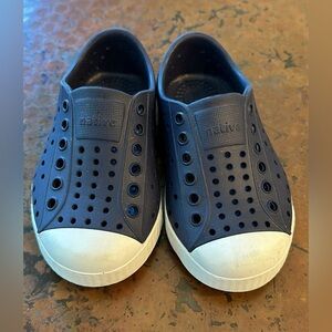 Toddler Jefferson Natives in Regatta Blue size 6